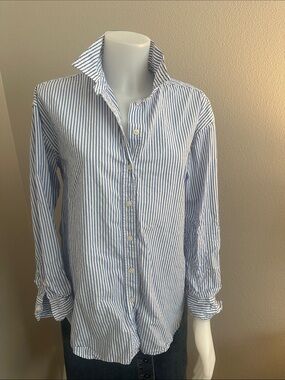 Universal Thread Women's Blue and White Stripe Button-Down Shirt